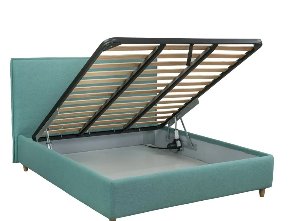 Bed with Star motorised opening
